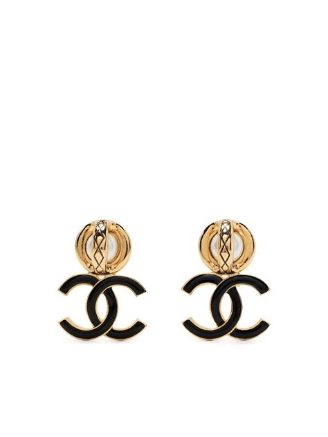 aretes de chanel rojo